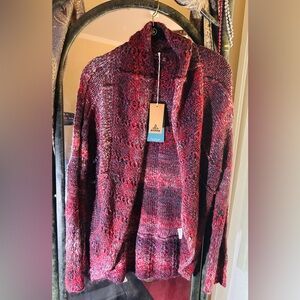 PraNa sweater